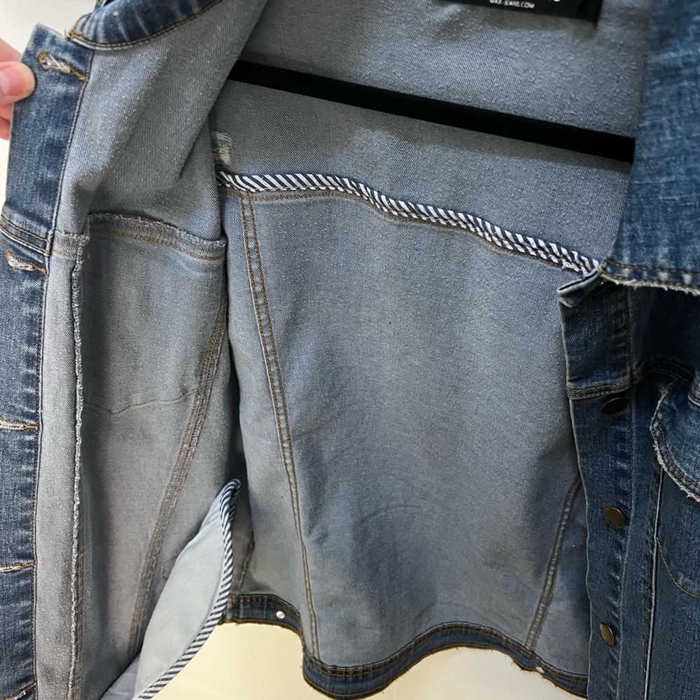 Max Jeans Jean Jacket in Excellent Condition - Picture 2 of 7